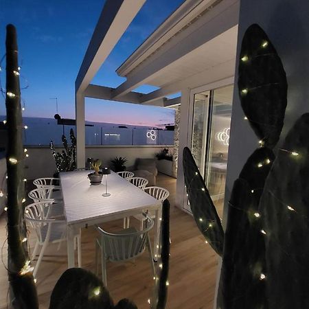 Sky Garden Locazione Turistica Apartment Полиняно а Маре Екстериор снимка