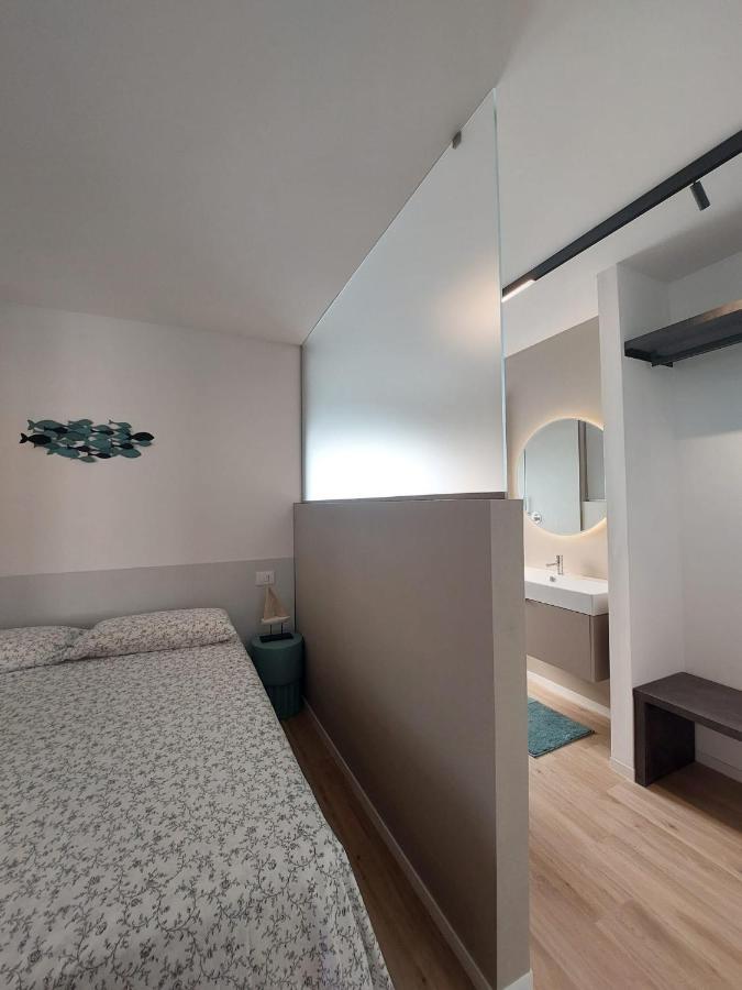 Sky Garden Locazione Turistica Apartment Полиняно а Маре Екстериор снимка