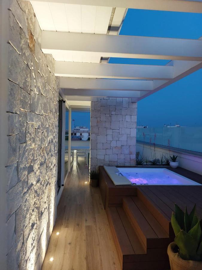 Sky Garden Locazione Turistica Apartment Полиняно а Маре Екстериор снимка