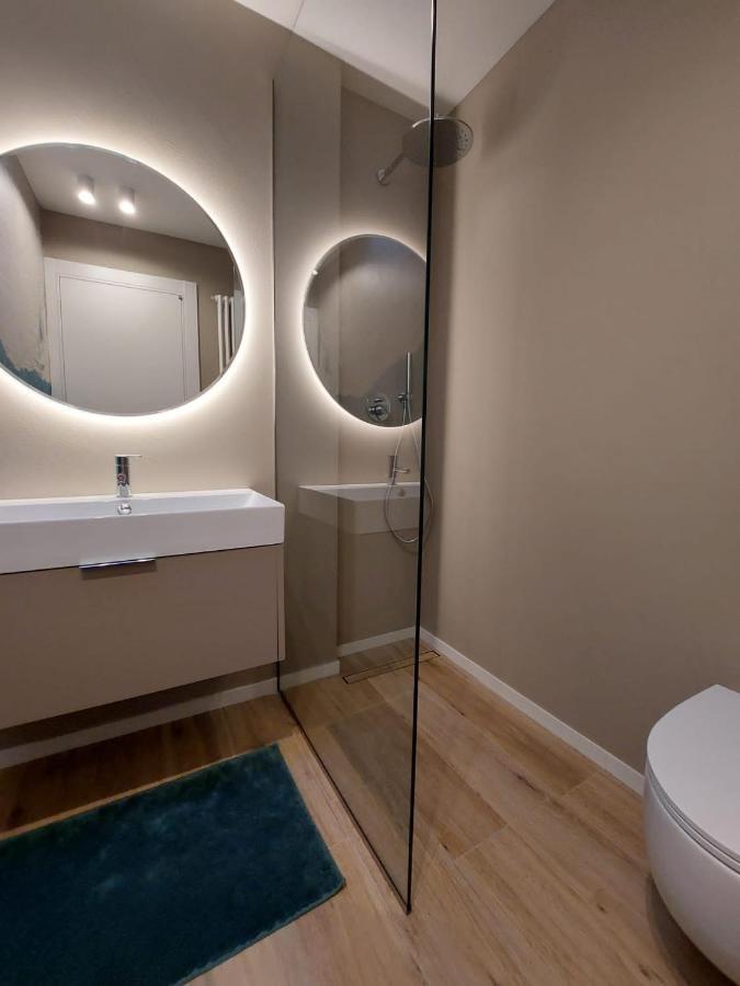 Sky Garden Locazione Turistica Apartment Полиняно а Маре Екстериор снимка