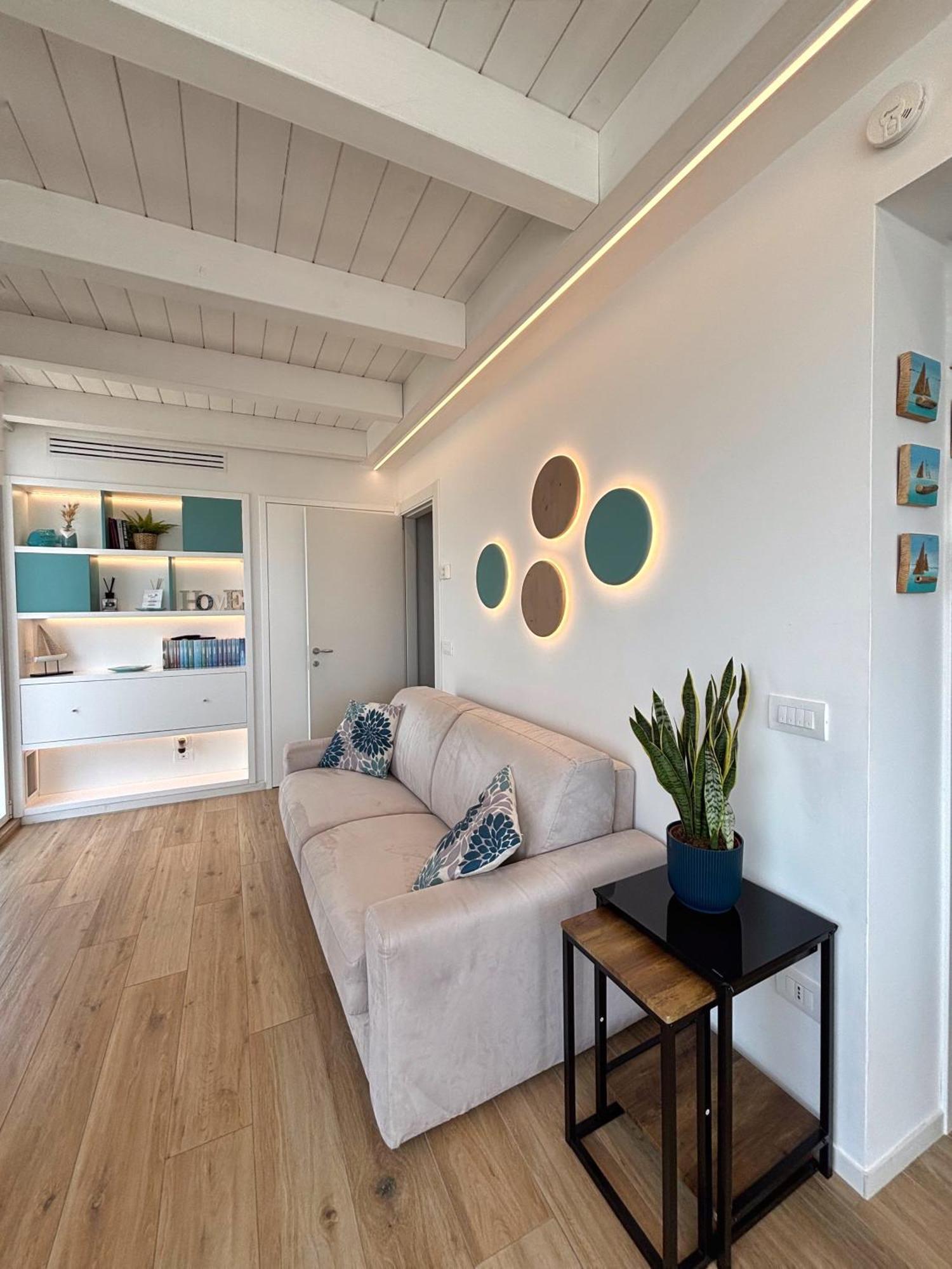 Sky Garden Locazione Turistica Apartment Полиняно а Маре Екстериор снимка